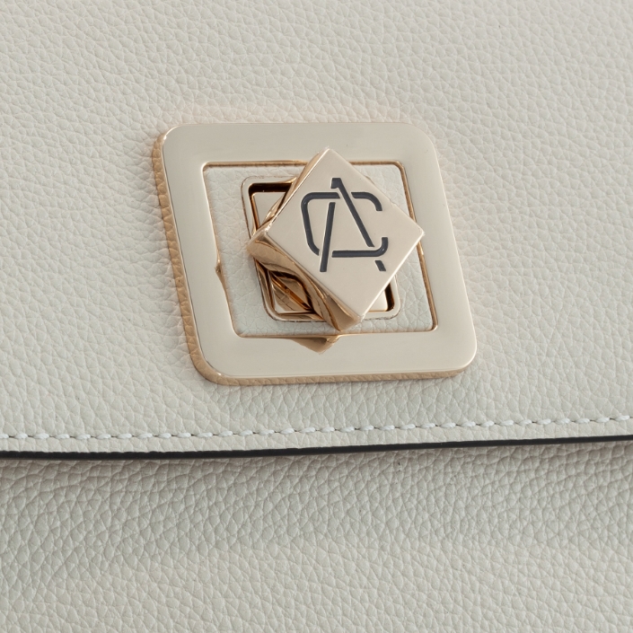 Imagine GEANTA DAMA DE UMAR GENNA 01 BOTTALATO PANNA