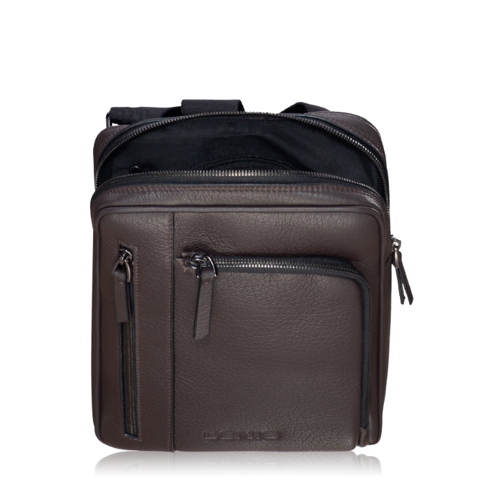 Imagine GEANTA DE UMAR BARBATI CRISTIAN BOTTALATO MARO