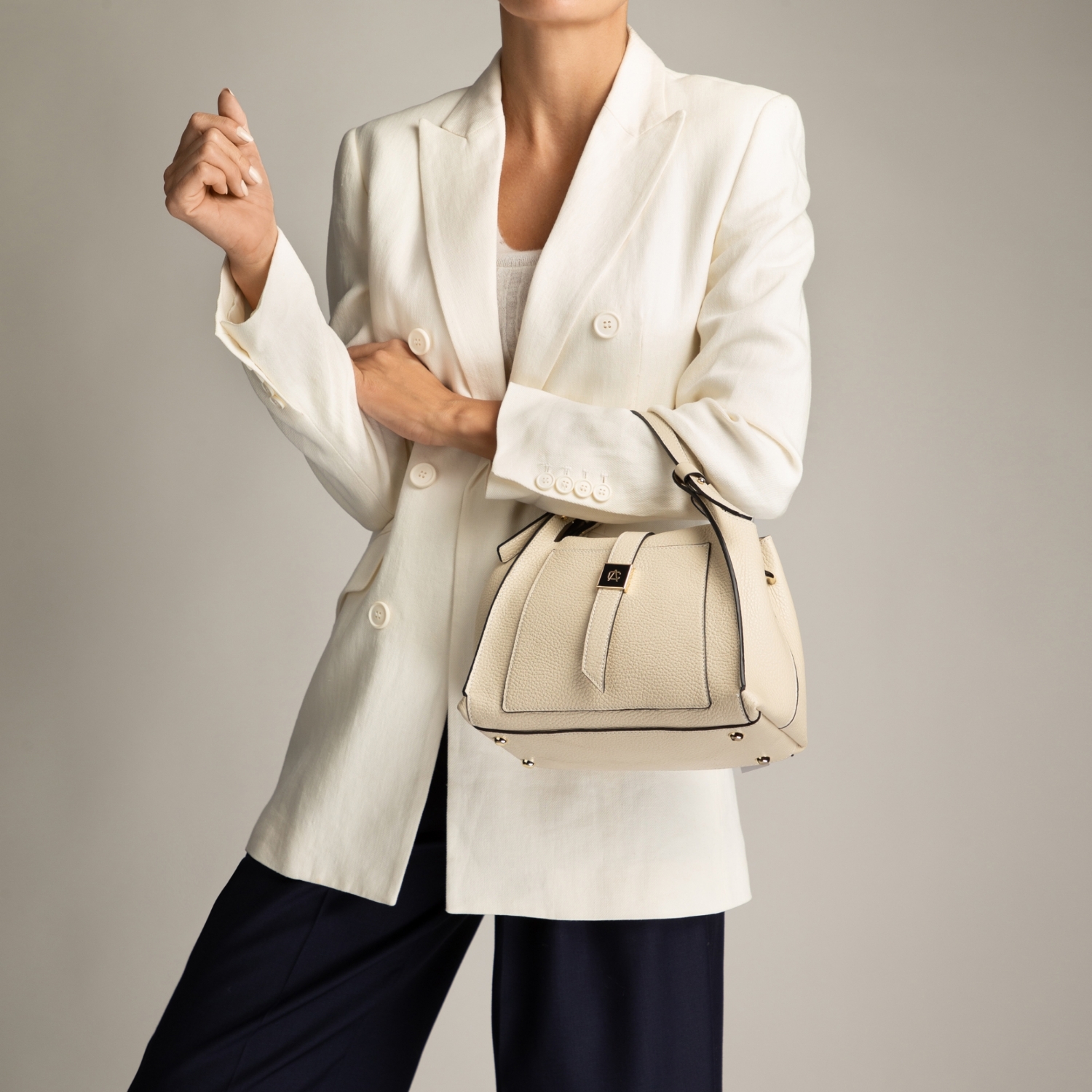 Imagine Geanta dama de Mana BLUMA 01 BOTTALATO PANNA