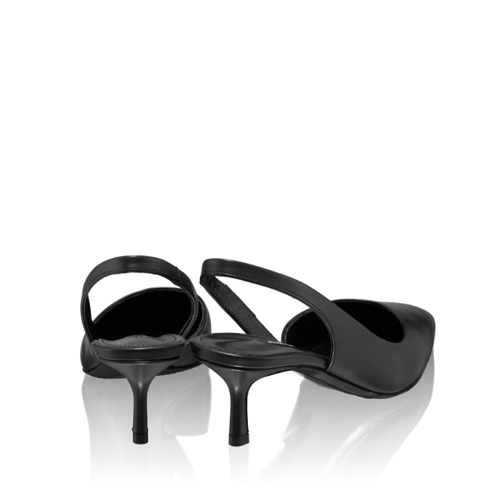 Imagine Pantofi Decupati Dama 8064 Vitello Negru